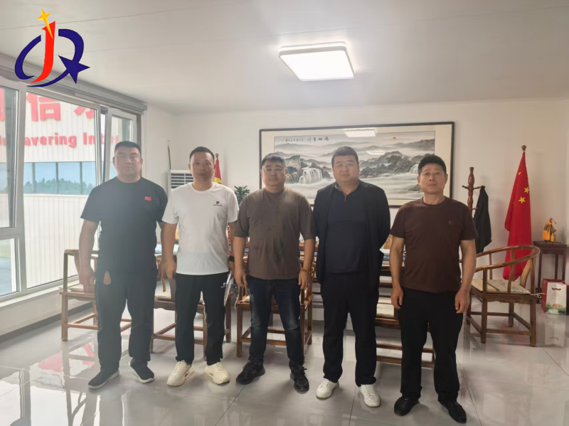 ການປູກຝັງຕະຫຼາດຕ່າງປະເທດຢ່າງເລິກເຊິ່ງ, ເຄື່ອງຈັກຂຸດຄົ້ນບໍ່ແຮ່ Jinqi ຮັບປະກັນໂຄງການຊັກທອງ ແລະອຸປະກອນປຸງແຕ່ງຂອງອາເມລິກາໃຕ້.